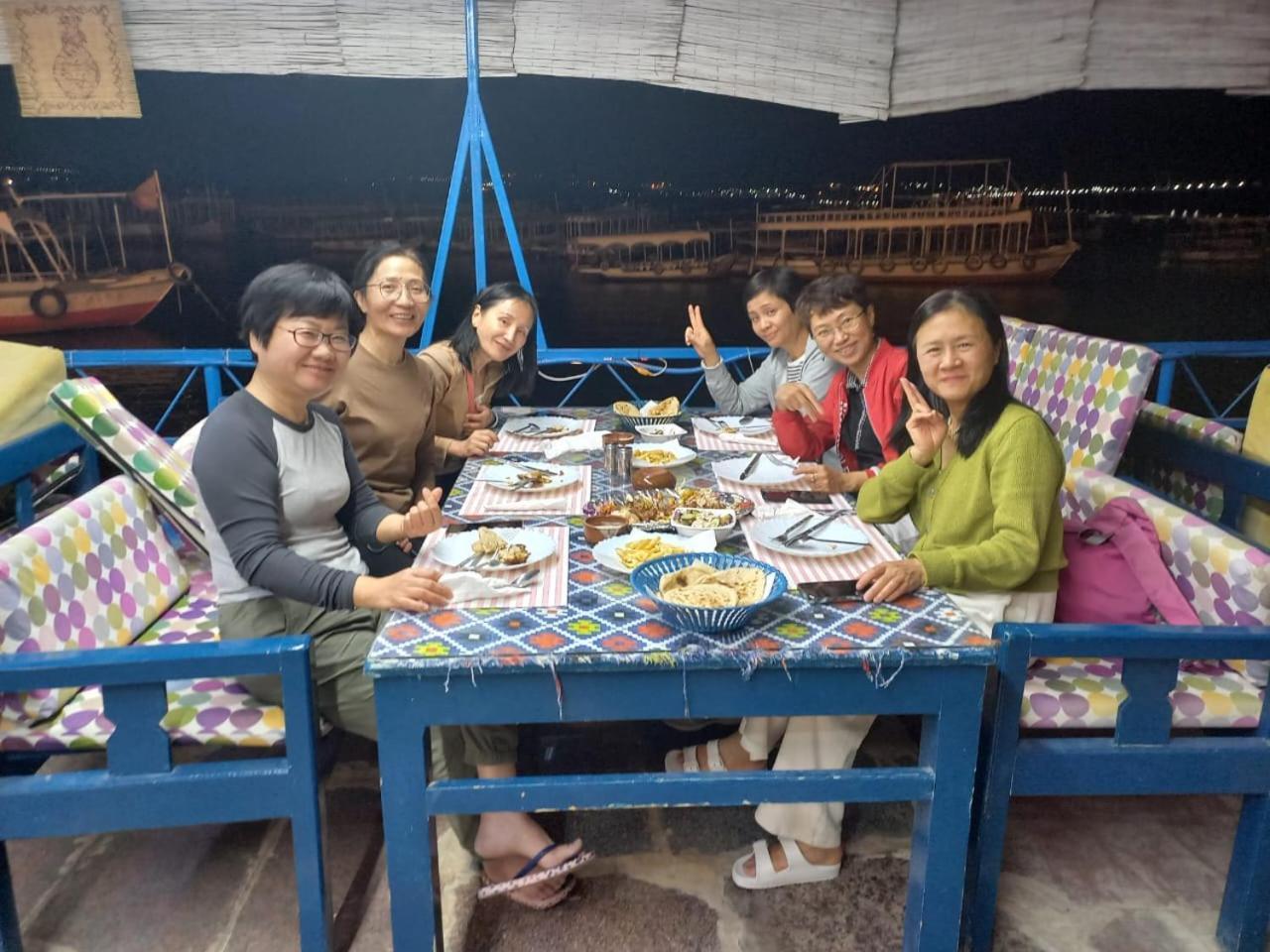 Endo Mando Hotel Aswan Luaran gambar